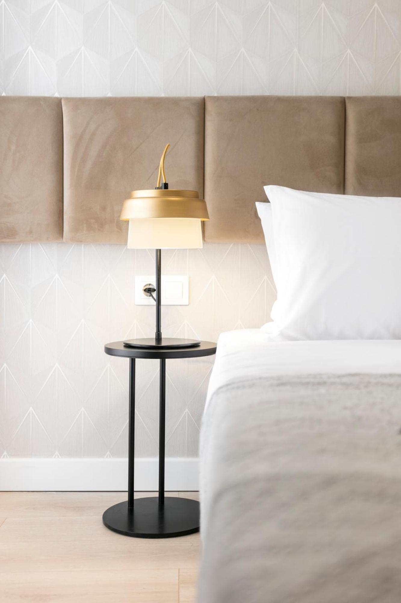 Athenian Modern & Luxury
