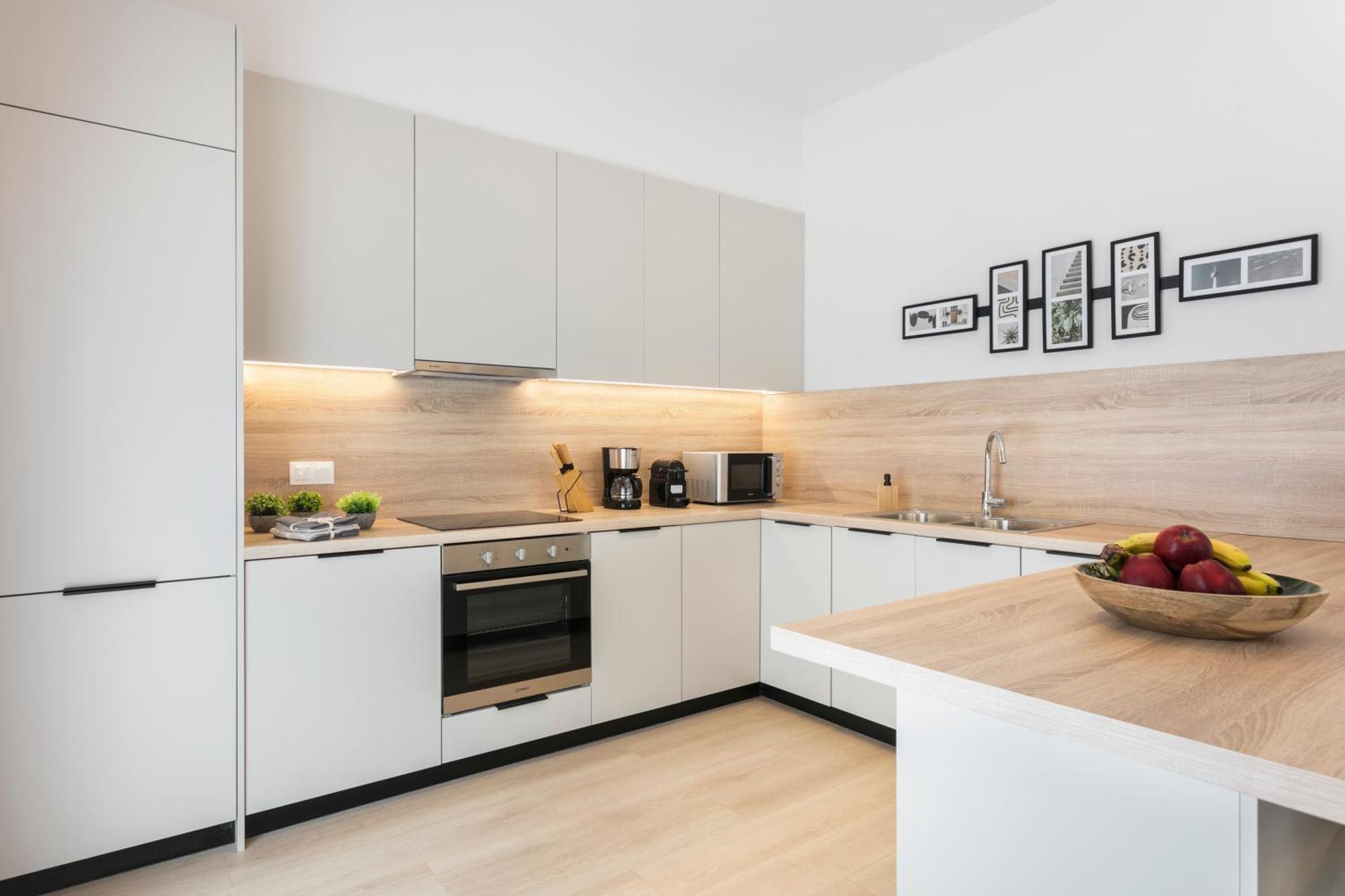 Athenian Modern & Luxury *
