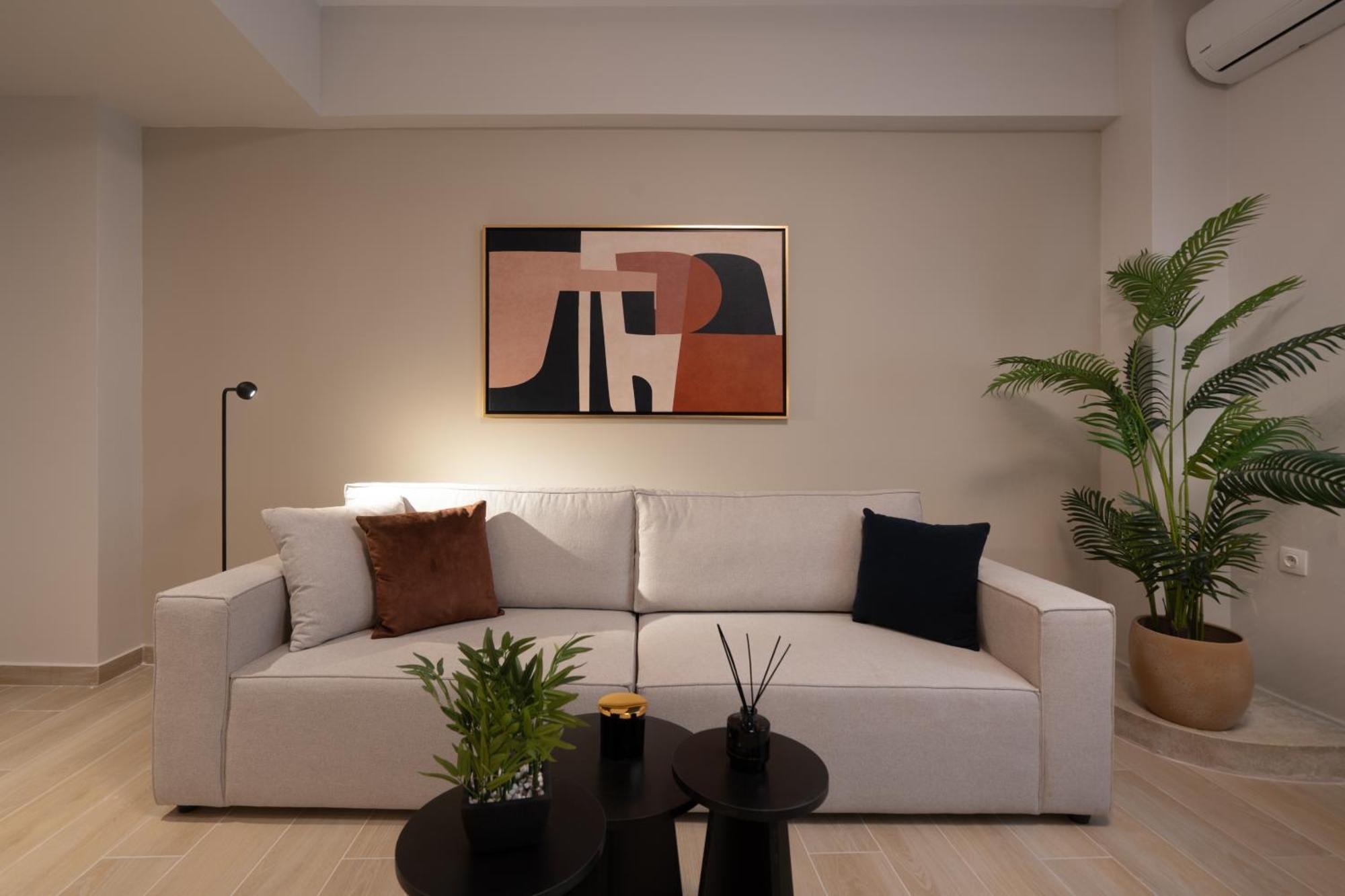 Athenian Modern & Luxury Apartmán *