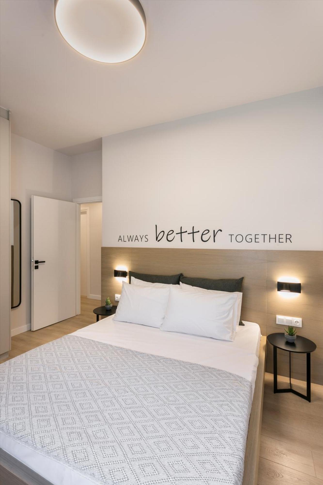 Athenian Modern & Luxury *