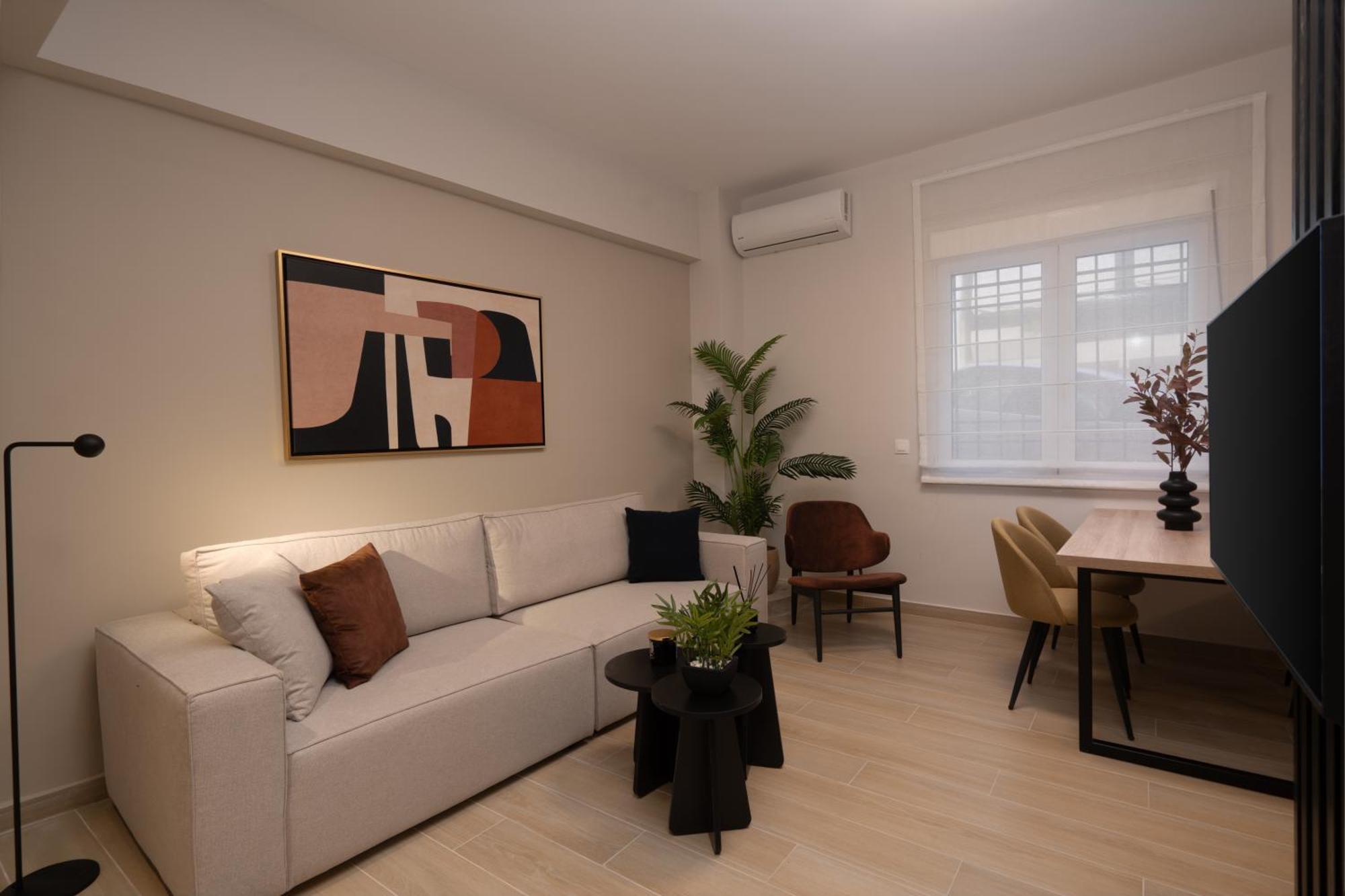 Athenian Modern & Luxury *